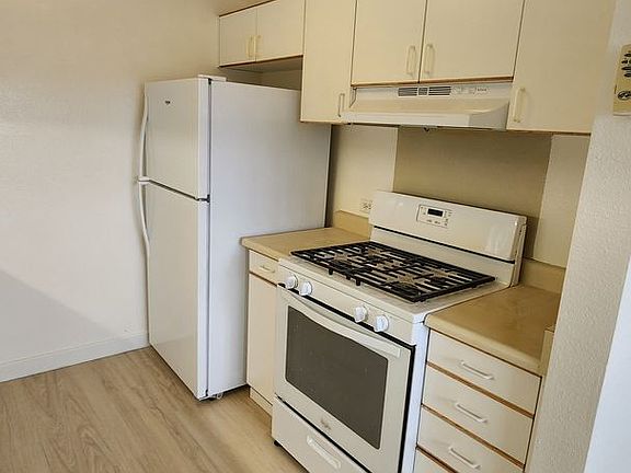 2nd image of 91-1062 Makaaloa St #12E