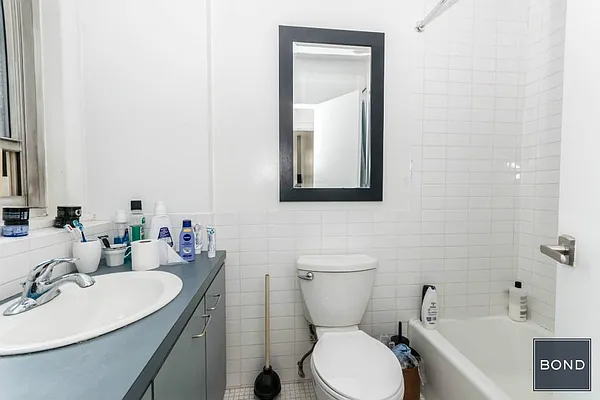 Rented by Bond New York | media 36