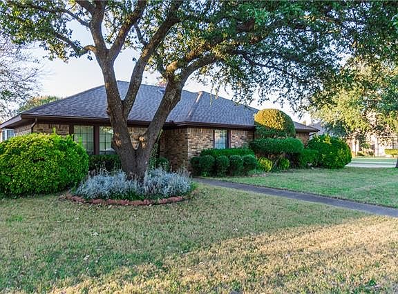 2nd image of 3501 Churchill Ln