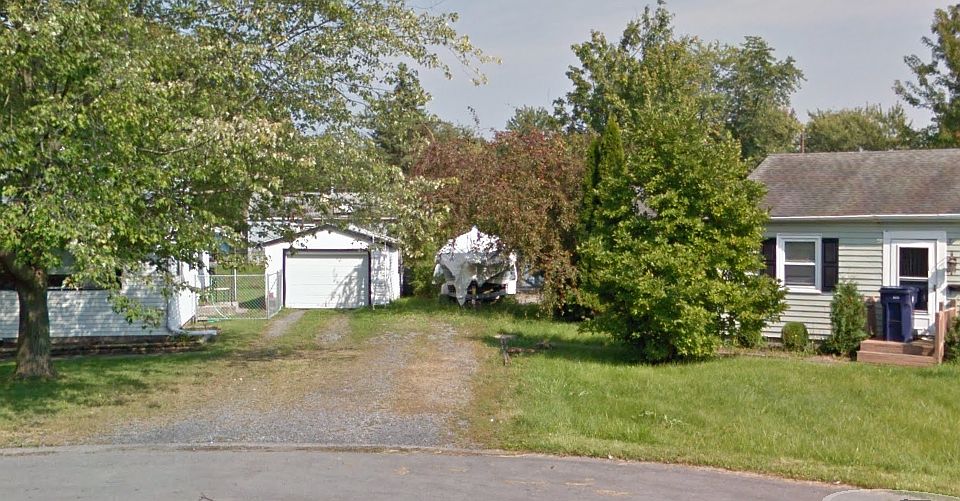 2nd image of 7 Seneca Cir
