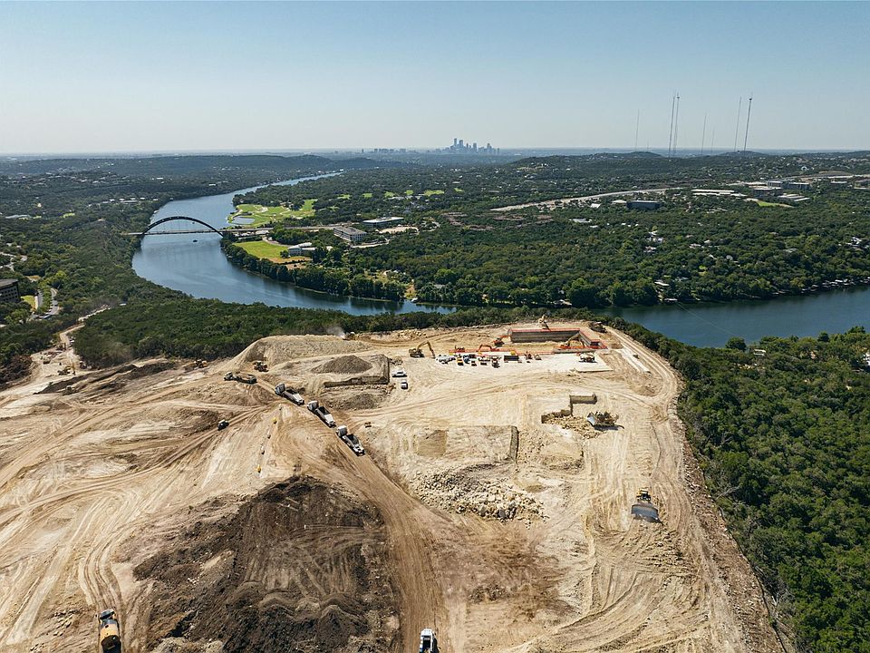1st image of Lakeview Dr #7