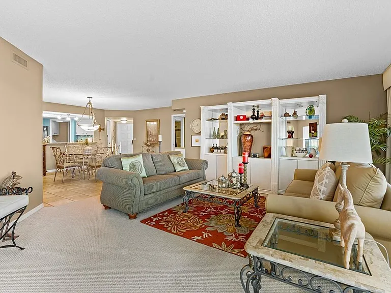1815 Mooringline Dr #2E — Photo 26