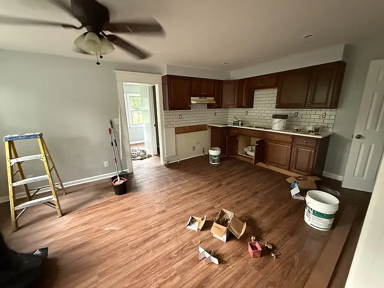 302 Horace Ave — Photo 2