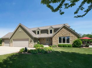W329N3788 Timberwood Ct, Nashotah, WI 53058