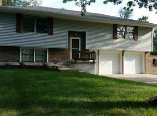 15320 Cedar St, Basehor, KS 66007