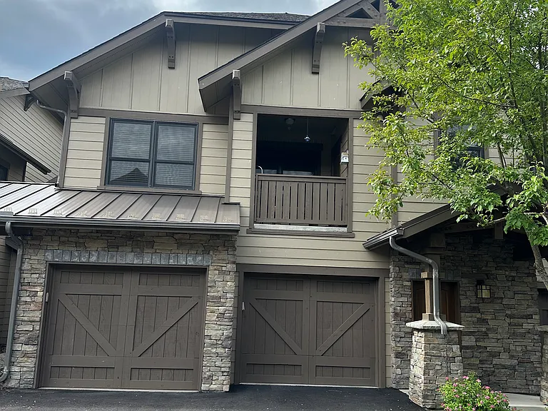 6007 Saint Moritz Dr #I — Photo 1