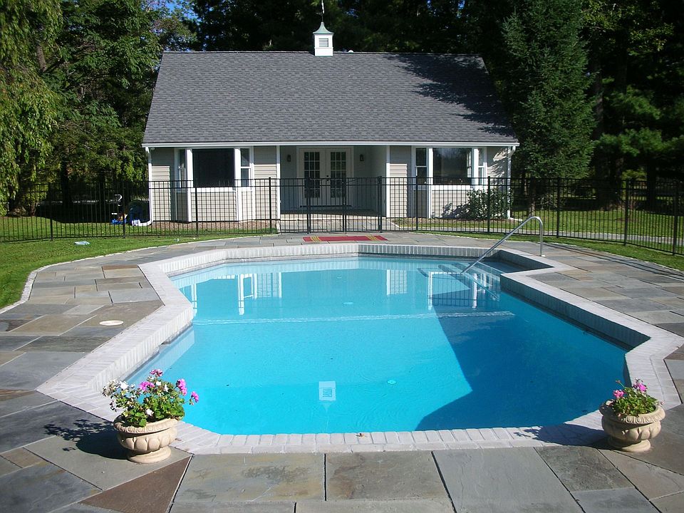 completely renovated guest house and pool