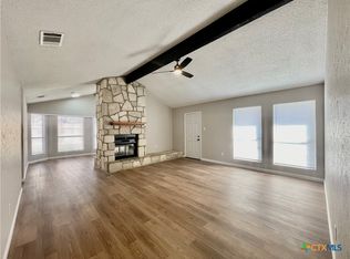 2001 Lisa Ln, San Marcos, TX 78666