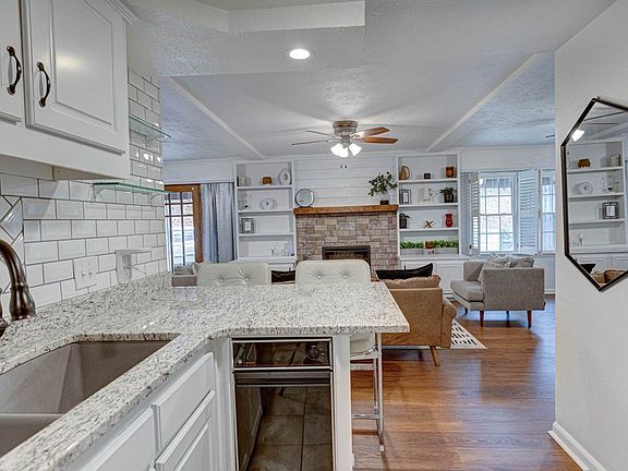 5th image of 6101 River Rd APT 5