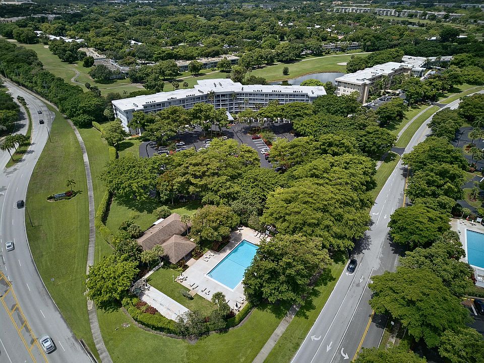 1st image of 4020 W Palm Aire Drive #106