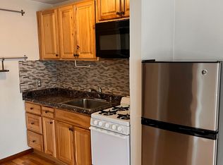 1220 Main St NE #13, Minneapolis, MN 55413