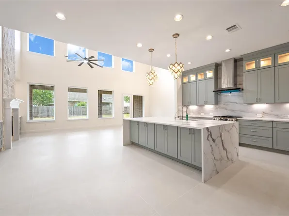 4418 Highland Field Ln, Sugar Land, TX 77479