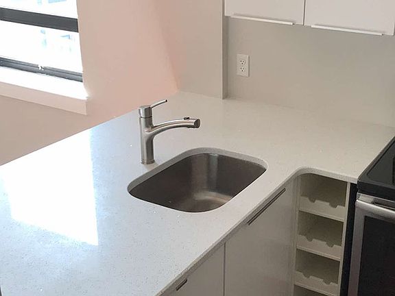 Undermount stainless steel sink