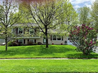 267 Drumcliff Way, Rochester, NY 14612
