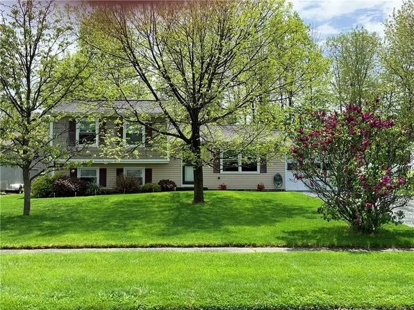 267 Drumcliff Way, Rochester, NY 14612