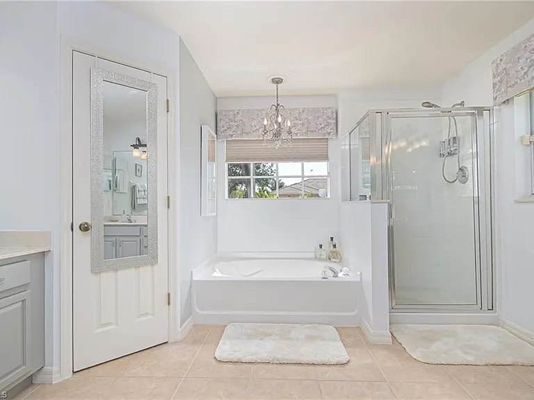 2250 Grove Dr — Photo 18