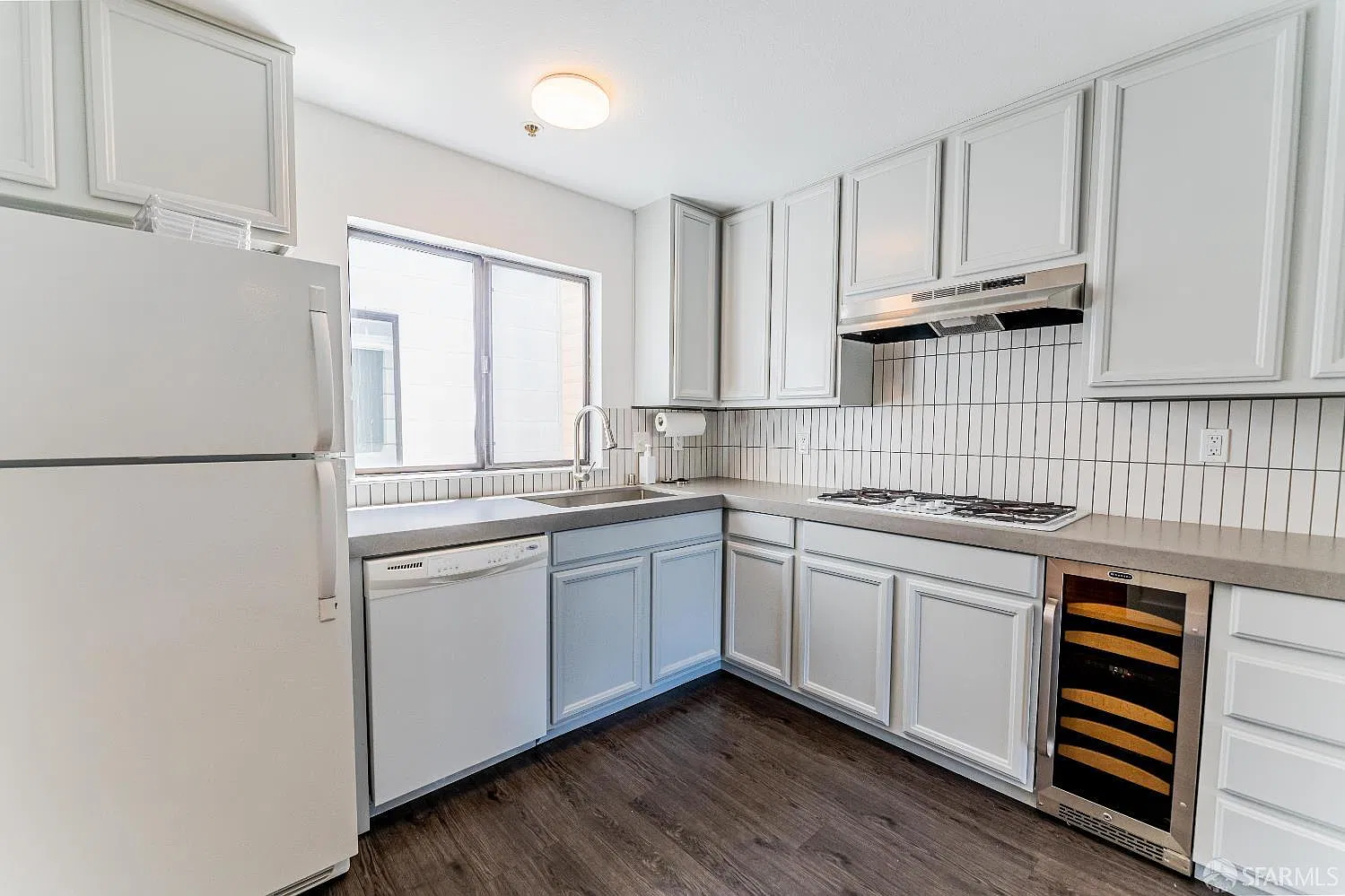 3 bed, 2.0 bath, $8,900 — Photo 3