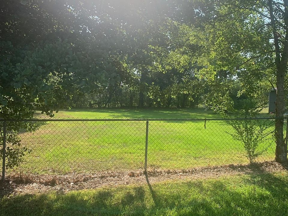 2nd image of 210 NE 2nd St