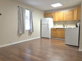 405 Bremser Ave
