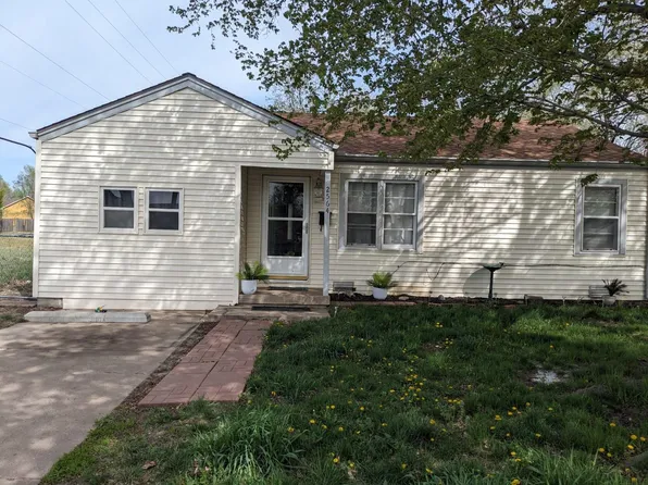 2564 N Kansas Ave, Wichita, KS 67219