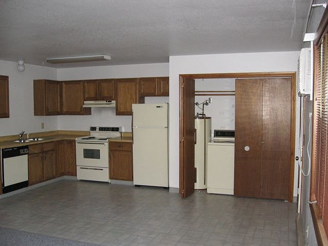 2nd image of 1335 Panners Pl