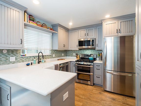 2nd image of 2161 Bella Casa St