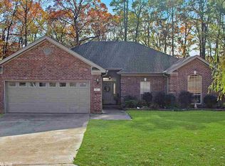 3023 Greenbrier Dr, Benton, AR 72015