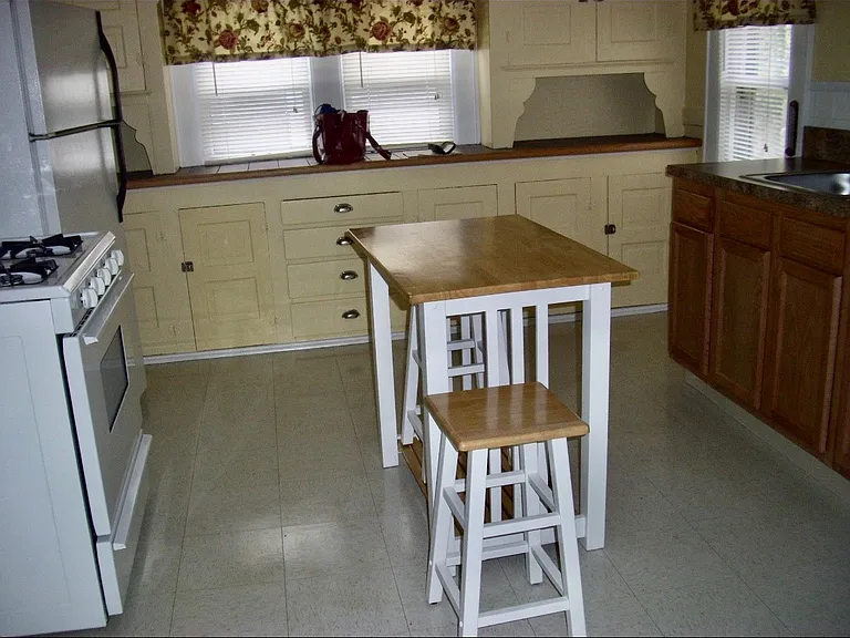 108 Avoca St #2 — Photo 5