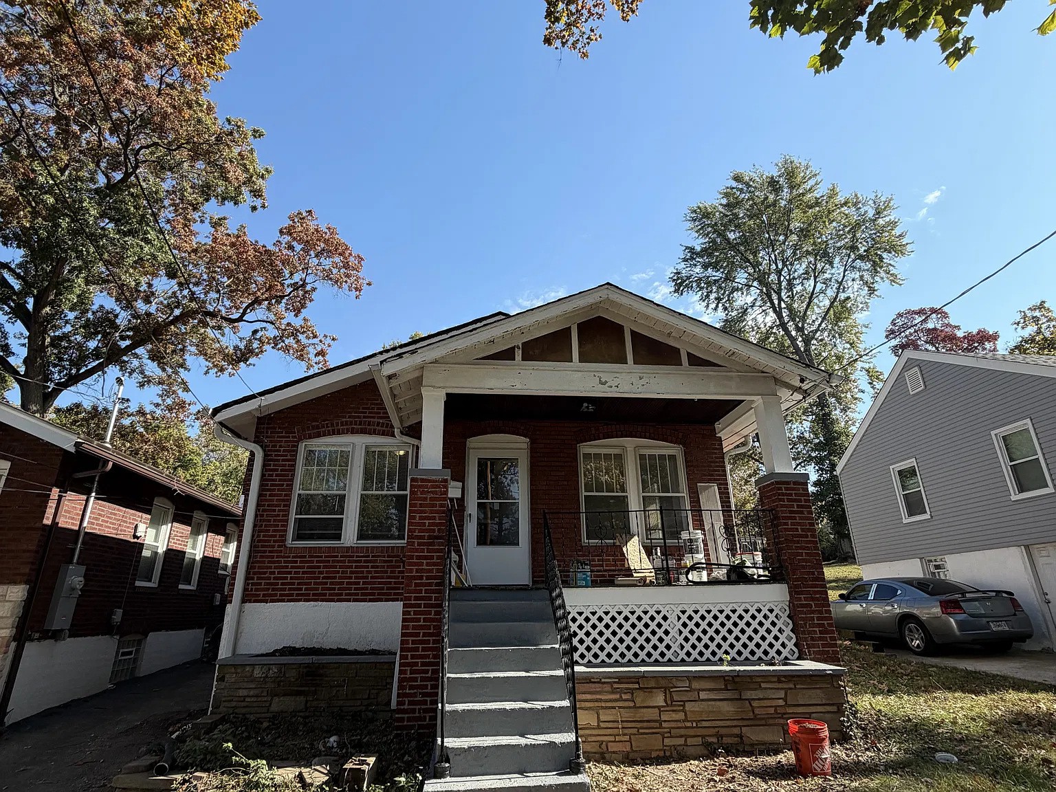 3 bed, 971 sqft, $1,350 — Photo 2
