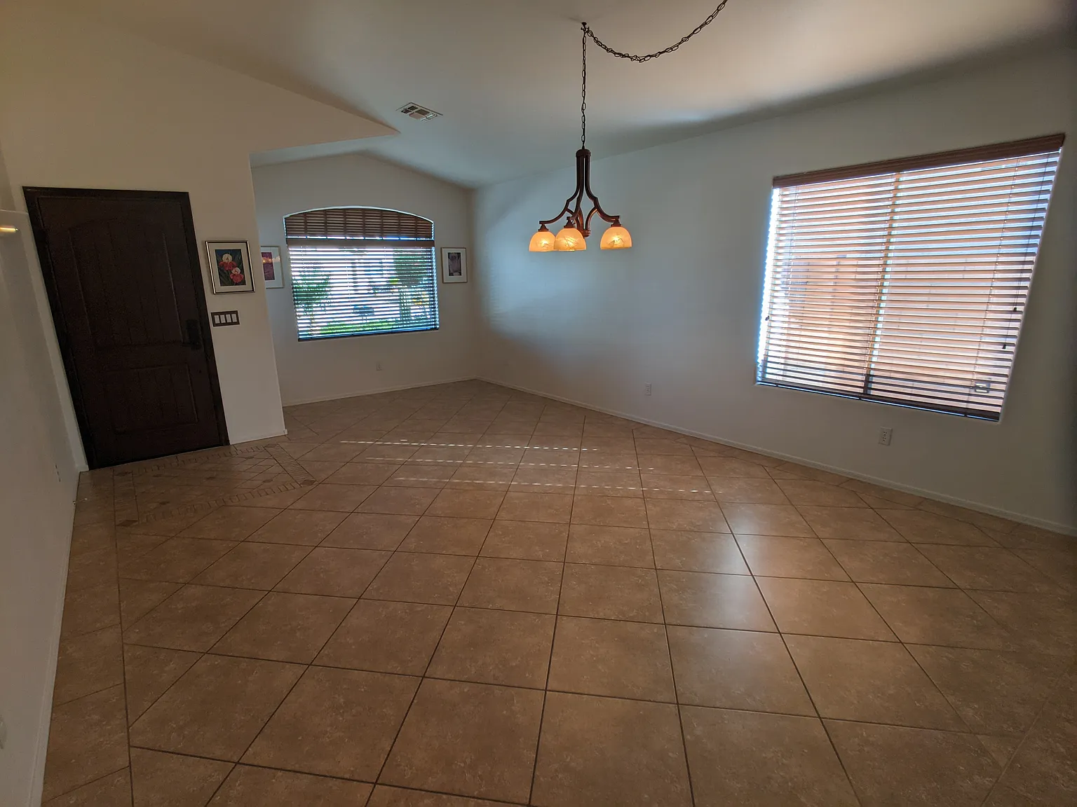 4 bed, 1873 sqft, $3,250 — Photo 4