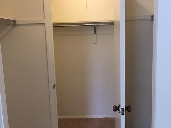 3rd image of 3072 Carskaddon Ave APT 209