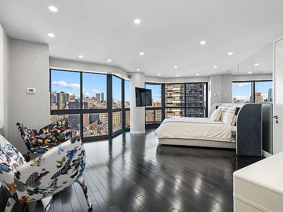 5th image of 200 E 61st St #19DE
