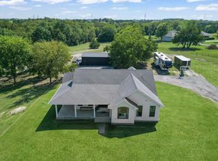 946 Burke Rd, Gunter, TX 75058