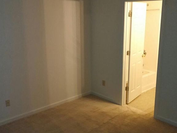 4th image of 3831 Belleau Wood Dr APT 5