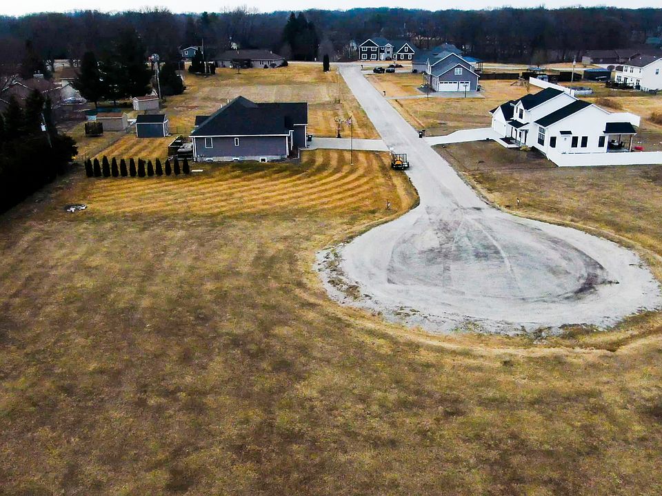 2nd image of 101 Rustic Lake Ct