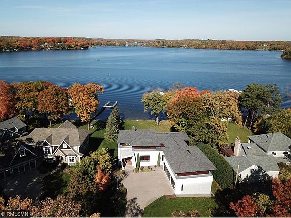 4th image of 3180 Northshore Dr
