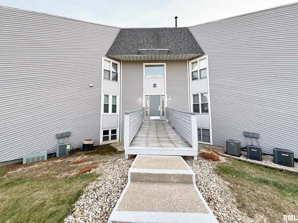 2632 W Willowlake Dr APT 612, Peoria, IL 61614