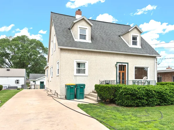 106 S 3rd Ave, Streator, IL 61364