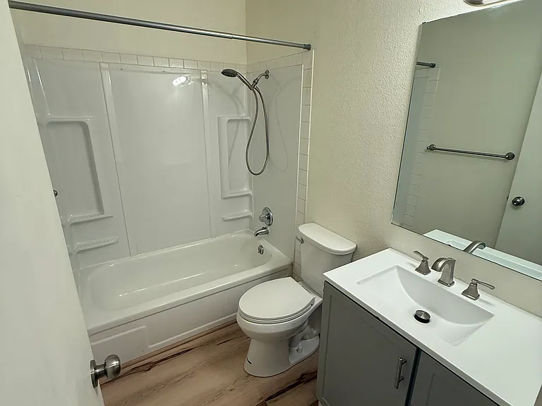 8531 Golden St #3 — Photo 7