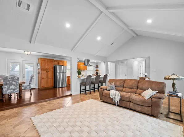 2210 Joel Wheaton Rd, Houston, TX 77077