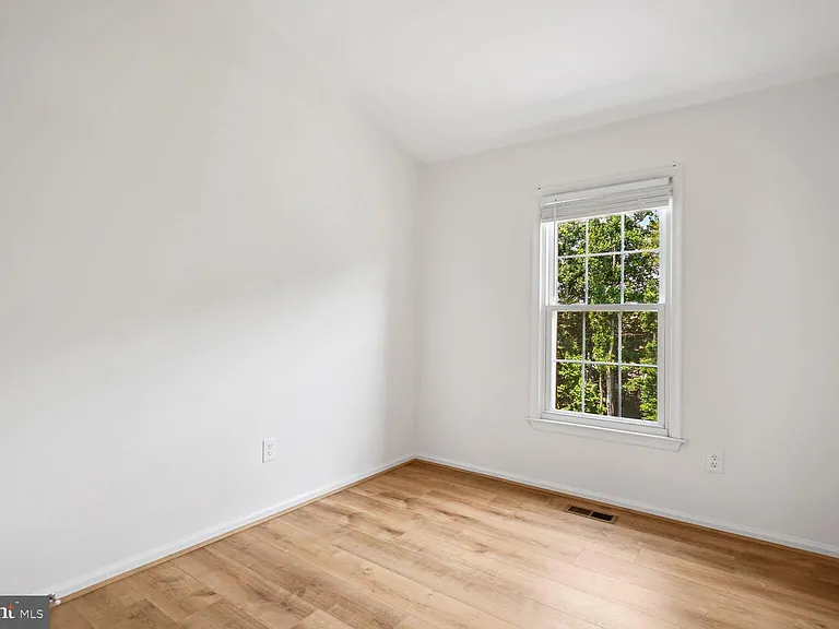 4138 Meadow Field Ct — Photo 15