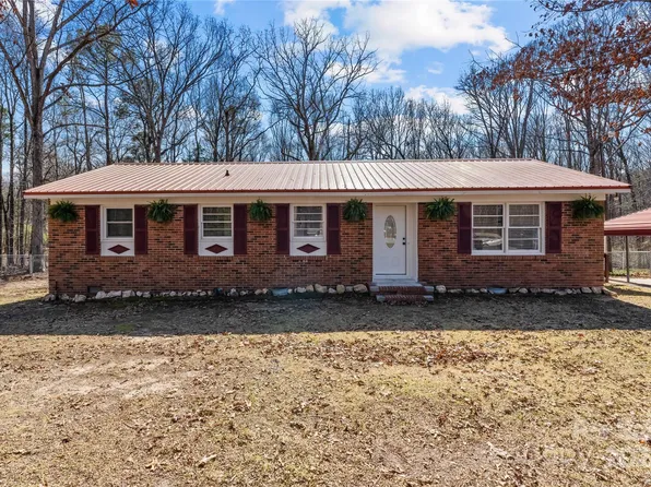 1267 Oak Hill Rd, Chester, SC 29706