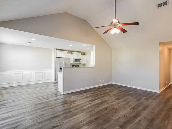 3rd image of 1711 Bellamy Ln