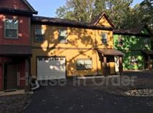 20 Manatee Ct, Asheville, NC 28803