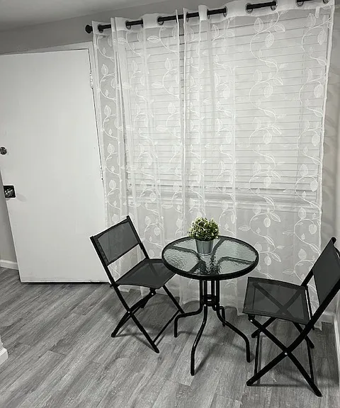 415 S Willard Ave #11 — Photo 2
