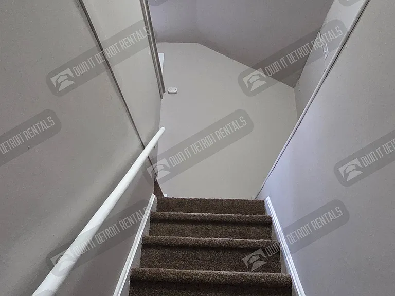 15039 Eastburn St — Photo 13