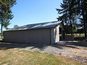 2nd image of 144 Debra Ln