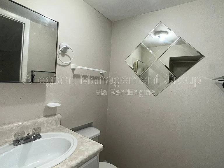 2429 Sapier Ct — Photo 24