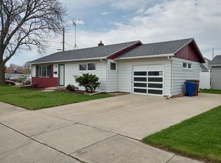 800 Martin St, Menasha, WI 54952