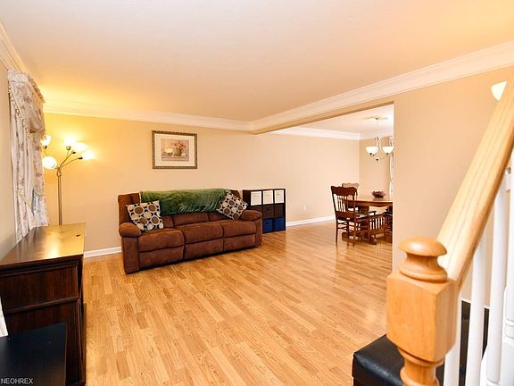 2nd image of 22293 Lorraine Dr